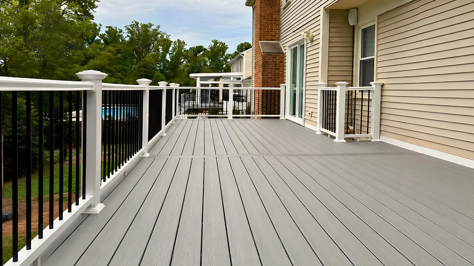 Deck Construction & Remodeling photo 1 — Four Remodeling